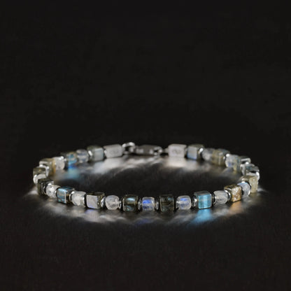 Labradorite Cube Bracelet II (4-4.5mm)